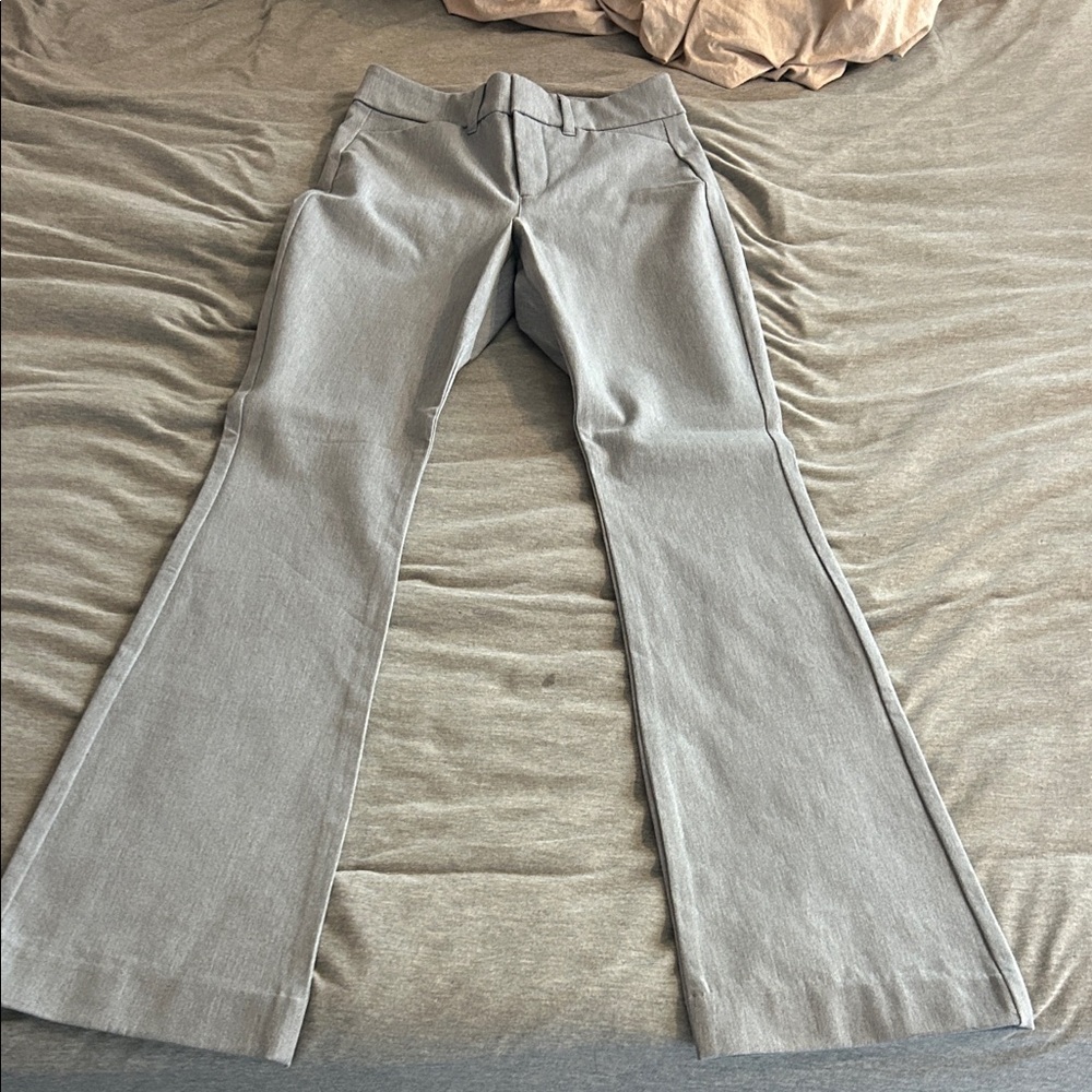 Old Navy High-Rise Pixie Flare Pants in Gray